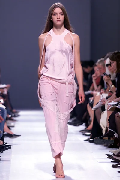 Look 30